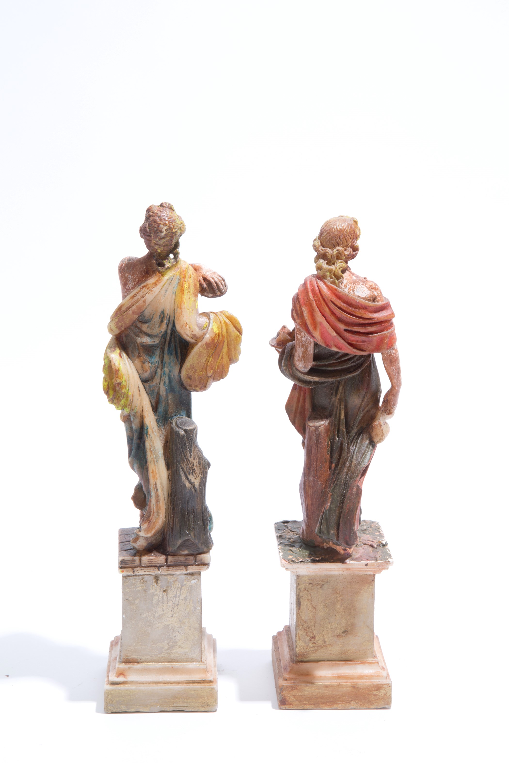 Coppia di sculture in alabastro ''VESTALI''