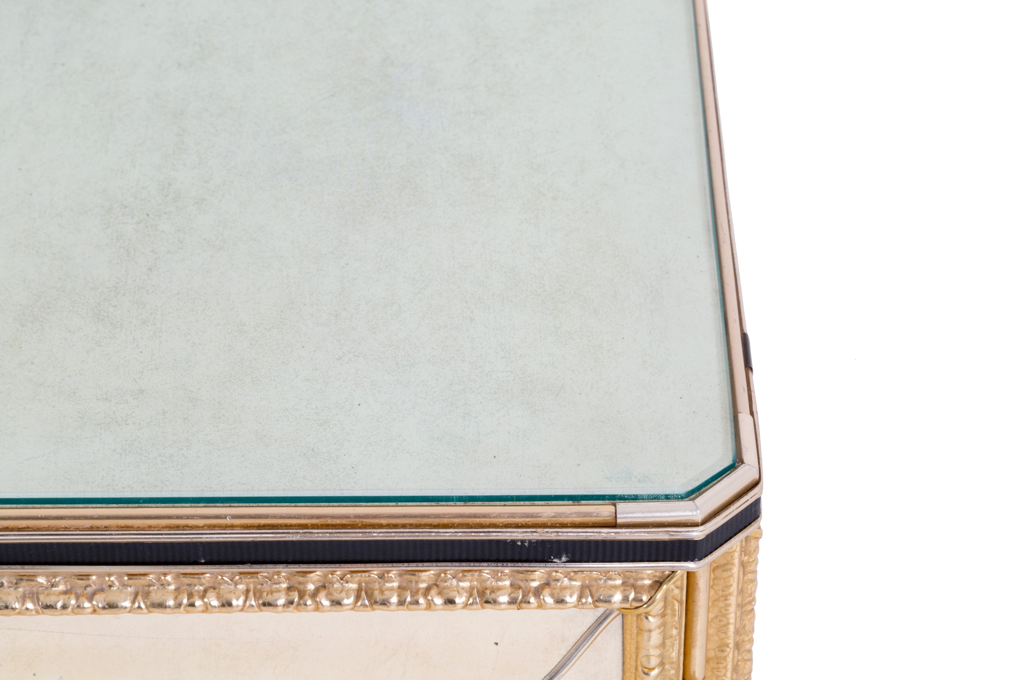 Credenza