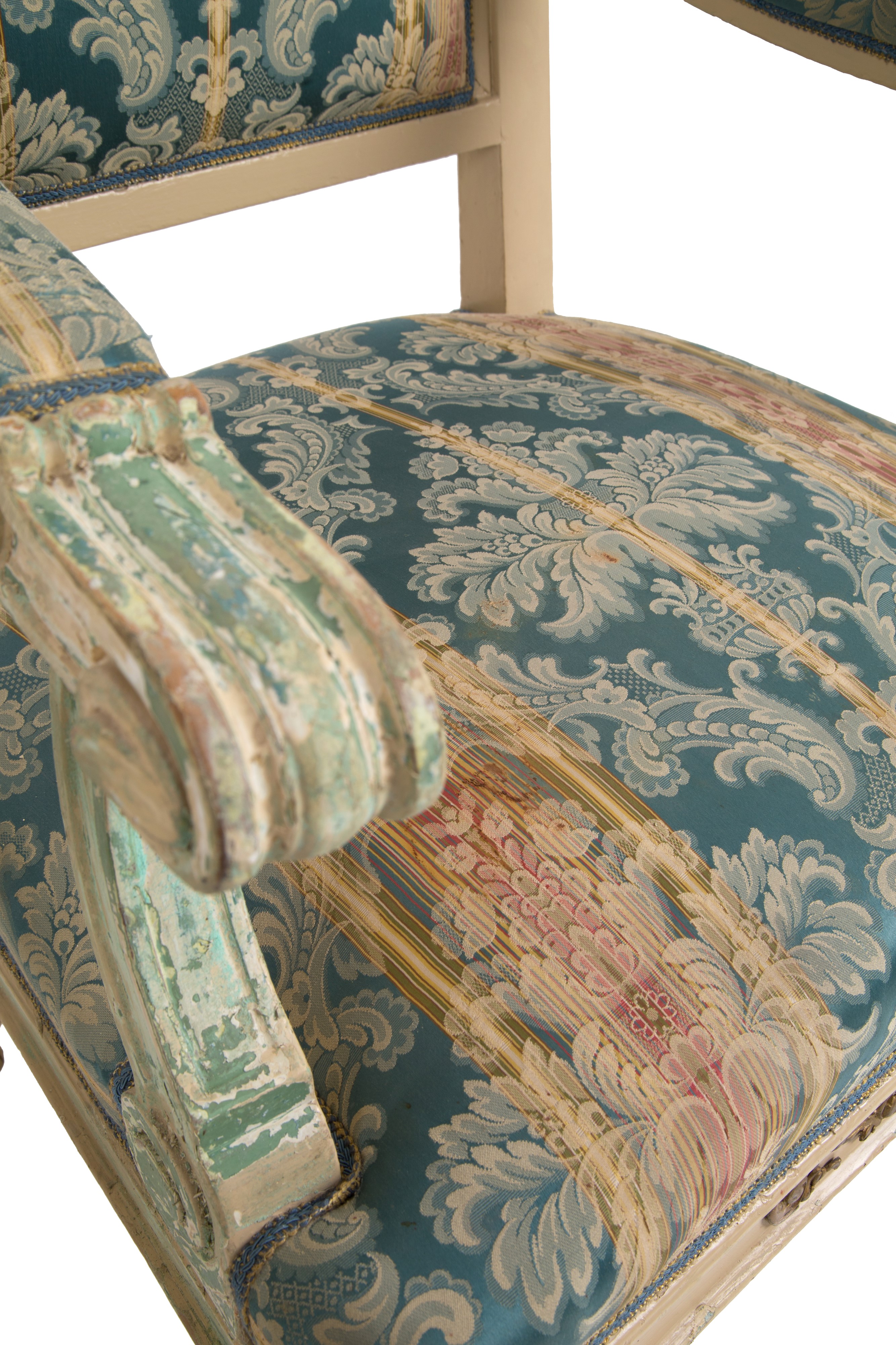 Due Poltrone in Legno Laccato