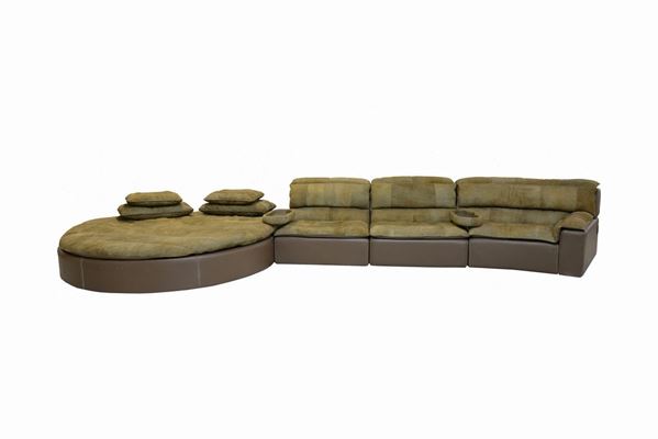 ROSSI DI ALBIZZATE &amp; BORBONESE REDWALL - ROSSI DI ALBIZZATE E BORBONESE REDWALL. Arredo rivestito in cuoio e pelle di ag...