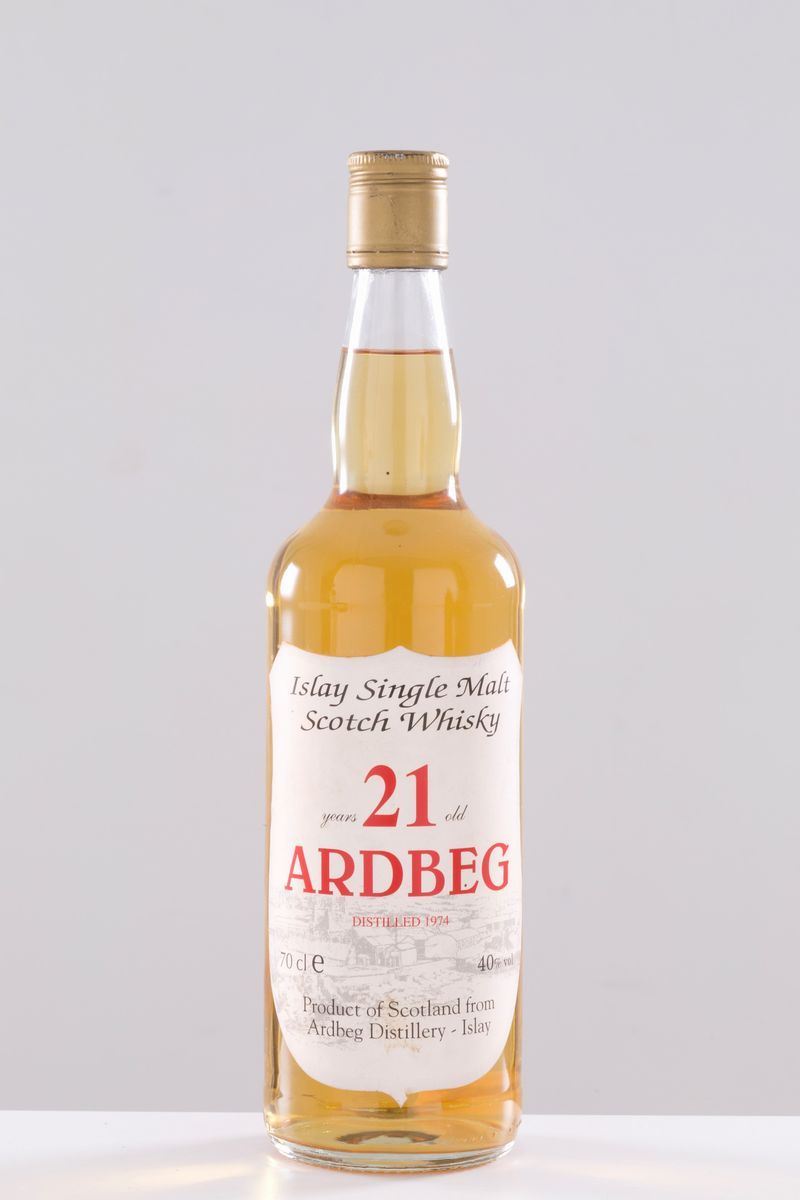 Ardbeg Islay Single Malt Scotch Whisky 21 years old, distillato nel 1974, imbot...