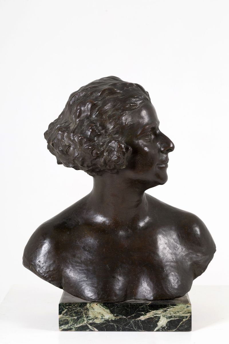 Giorgio Rossi (san Piero a Sieve, 1892 - 1963). Scultura in Bronzo Raff. ''busto di Donna''