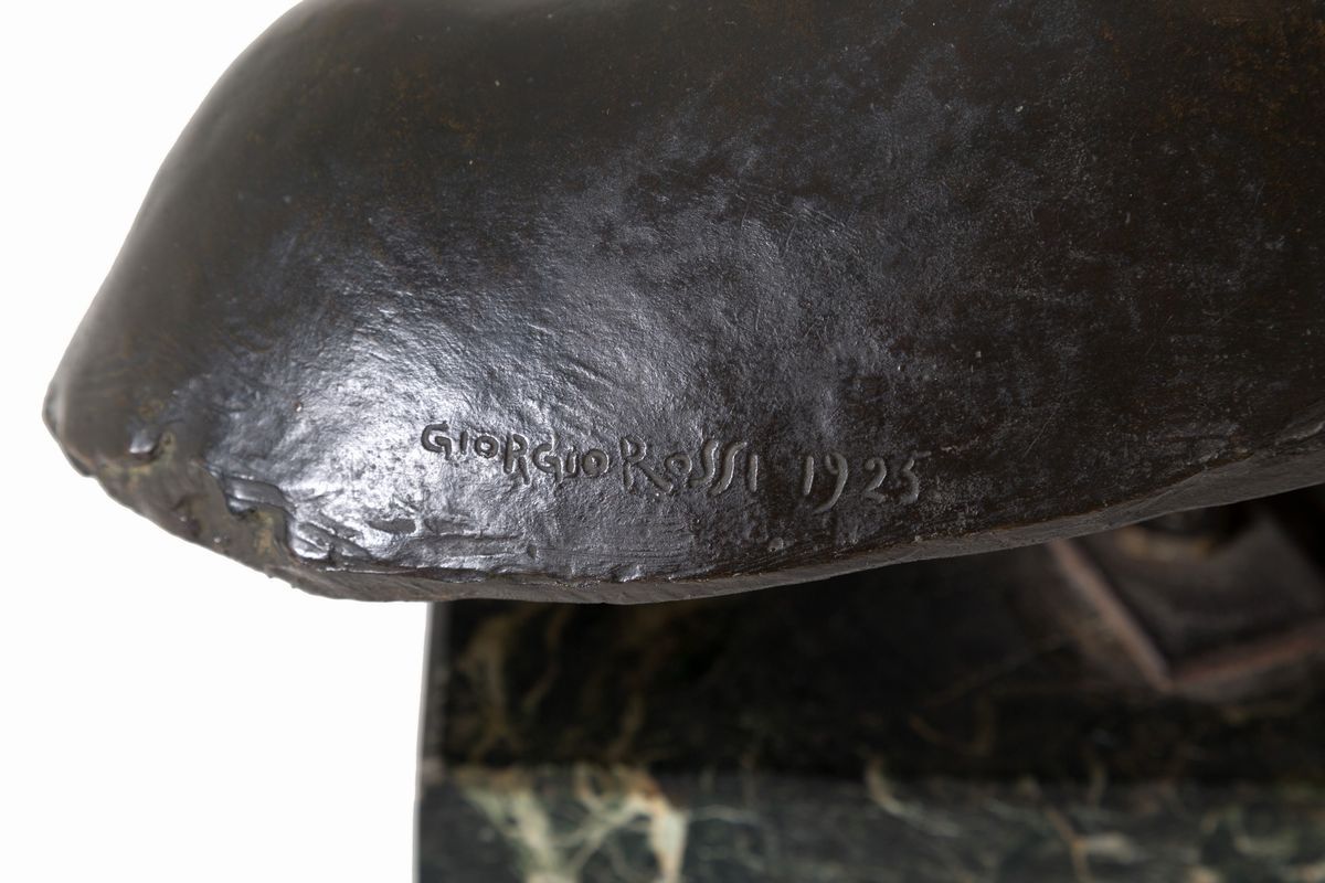 Giorgio Rossi (san Piero a Sieve, 1892 - 1963). Scultura in Bronzo Raff. ''busto di Donna''