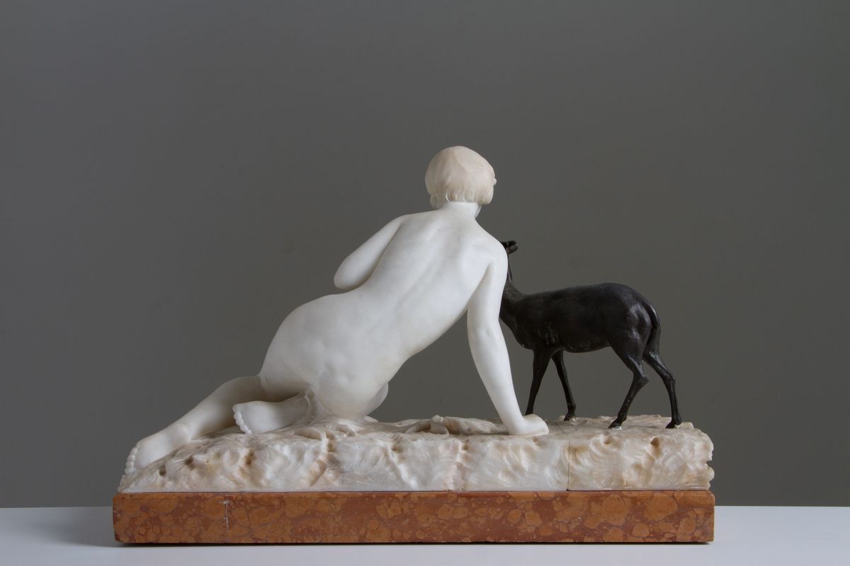 Umberto Stiaccini (XIX-XX Secolo). Scultura in Alabastro e Bronzo Brunito