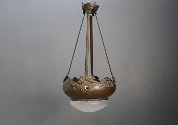 Chandelier in copper and opal glass