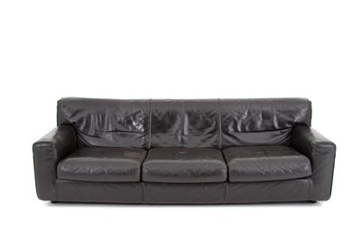 Divano in Pelle Nera. Produzione Cassina