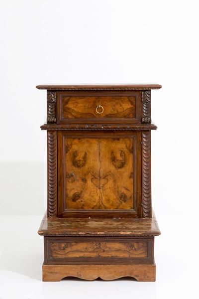 Inginocchiatoio in Legno e Radica di Noce