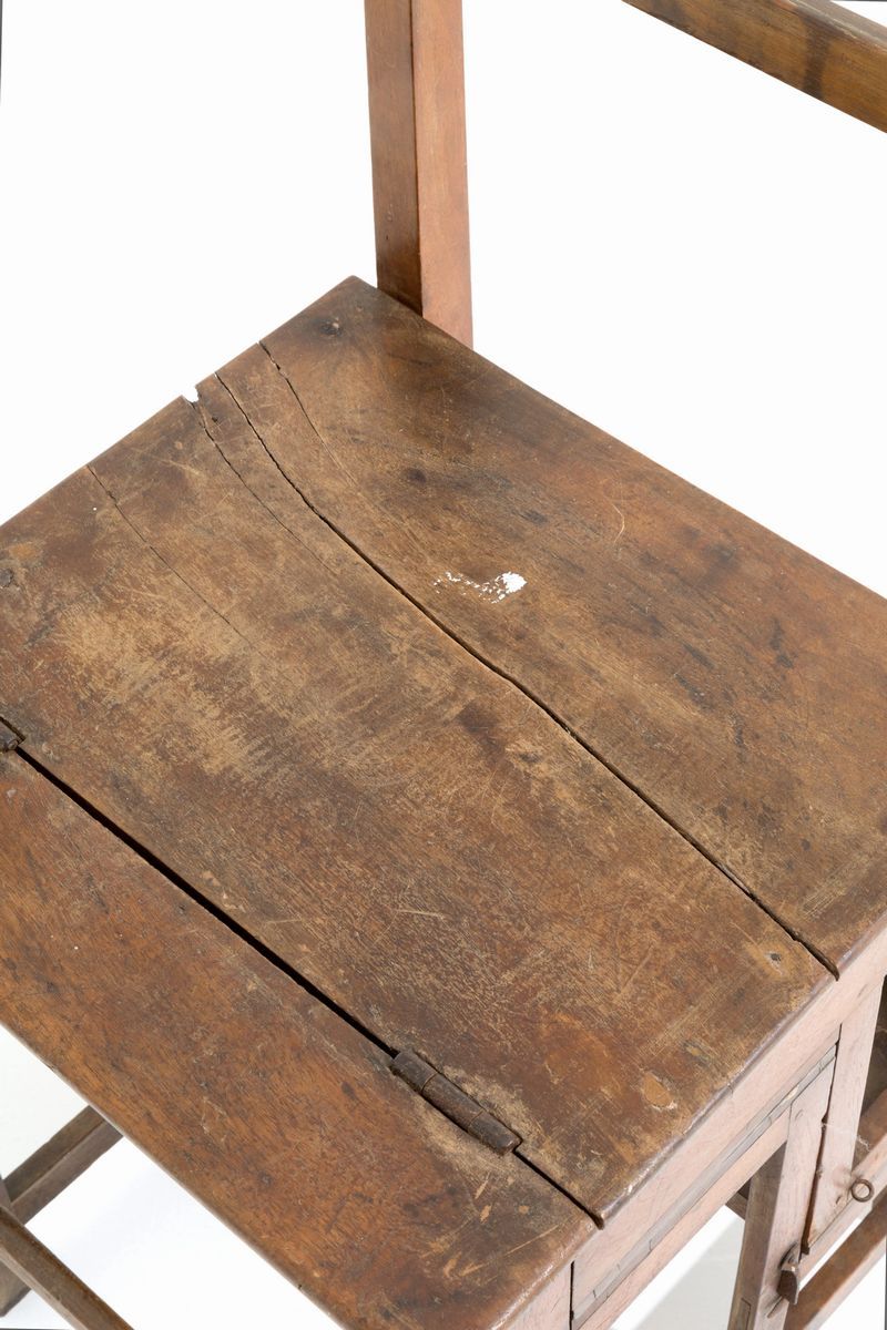 Sedia da Biblioteca in Legno di Noce Trasformabile in Scaletta. XVIII Secolo. L...