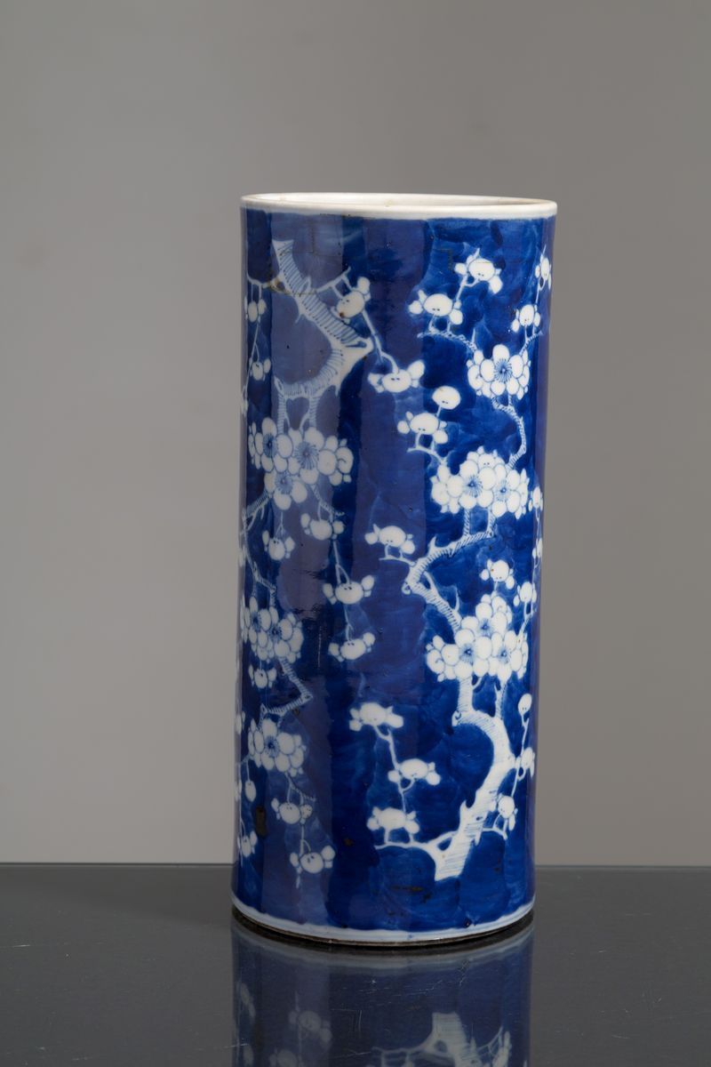 Vaso in Porcellana Bianca e Blu