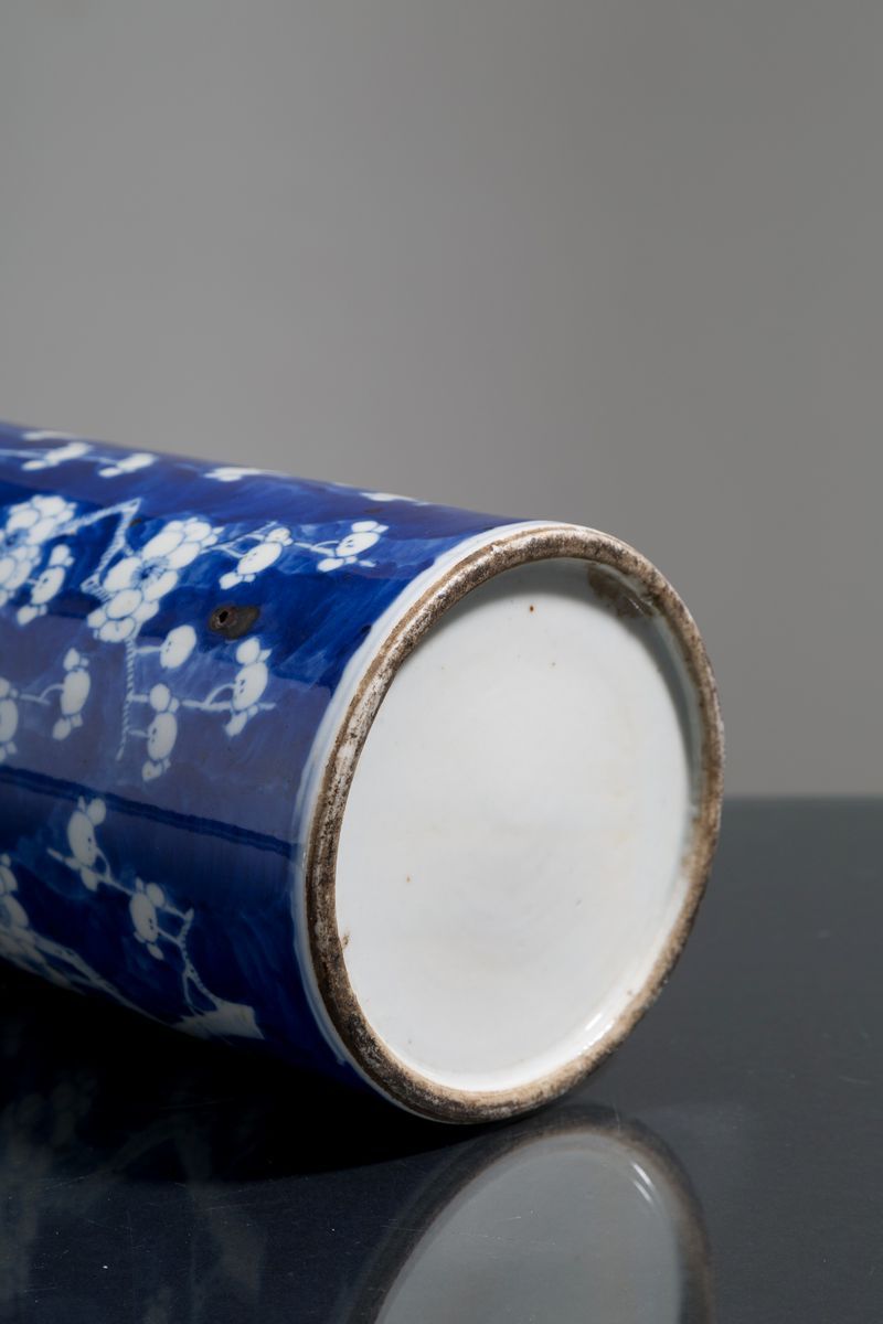 Vaso in Porcellana Bianca e Blu