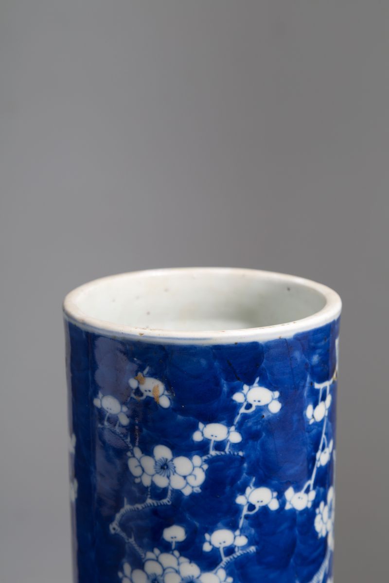 Vaso in Porcellana Bianca e Blu