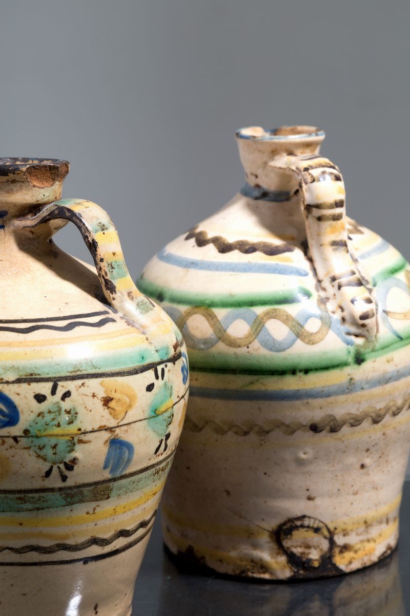 Coppia di Fiasche in Ceramica