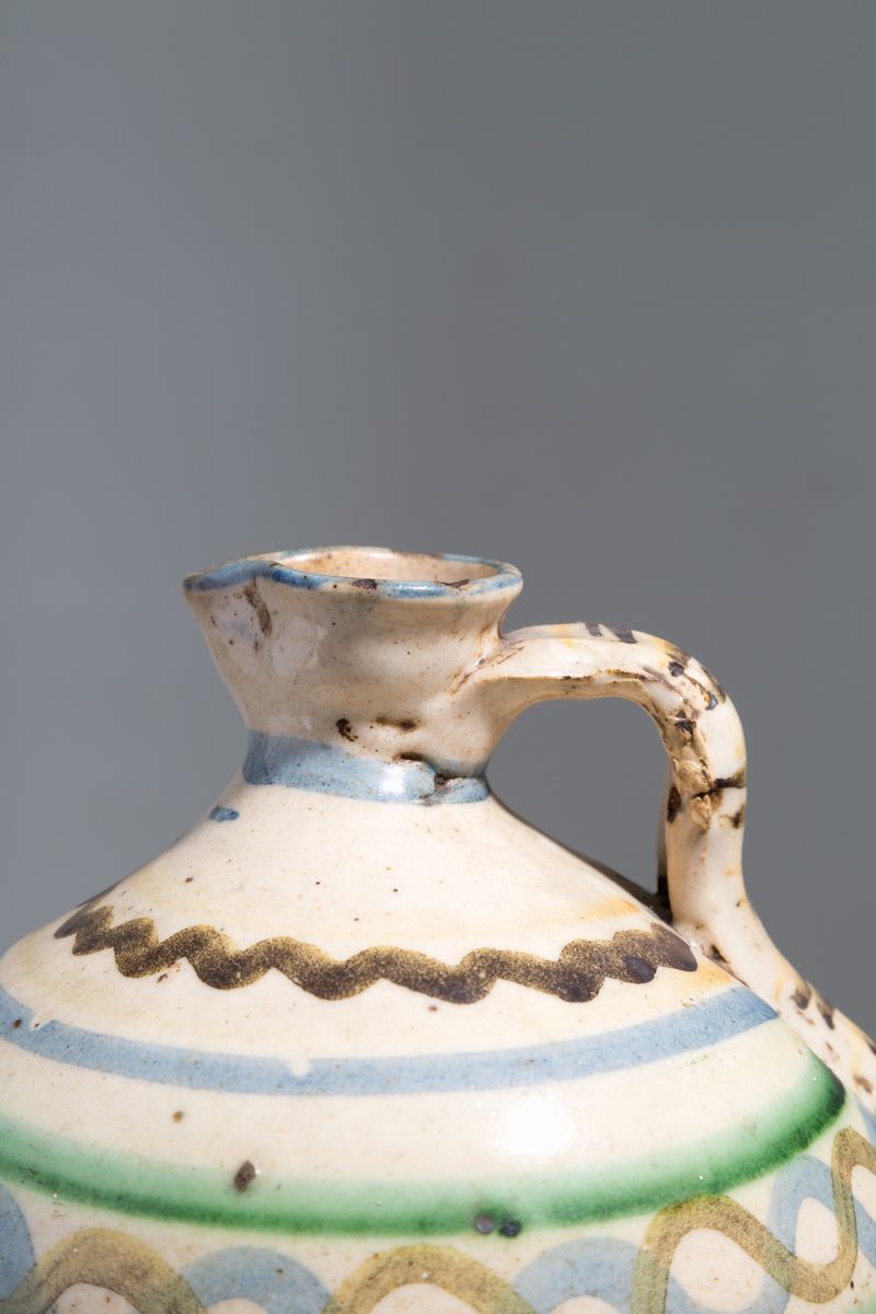 Coppia di Fiasche in Ceramica