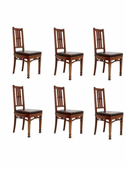 QUARTI EUGENIO - Six chairs in wood and leather
