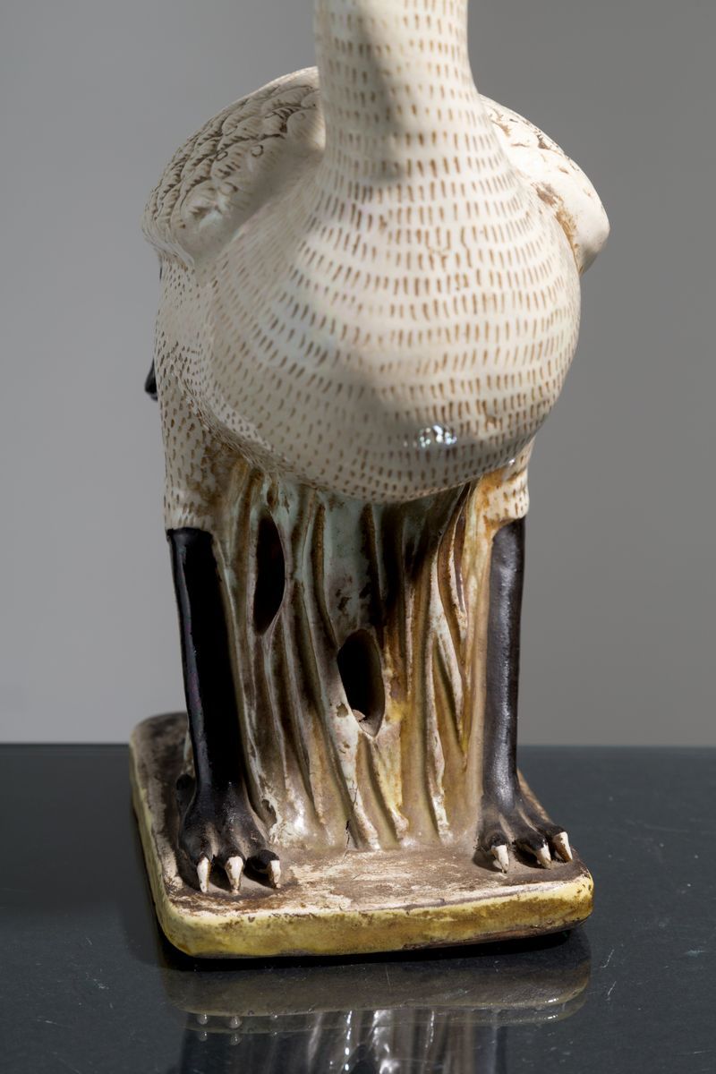 Due Sculture in Ceramica Raff. ''uccelli Tropicali''
