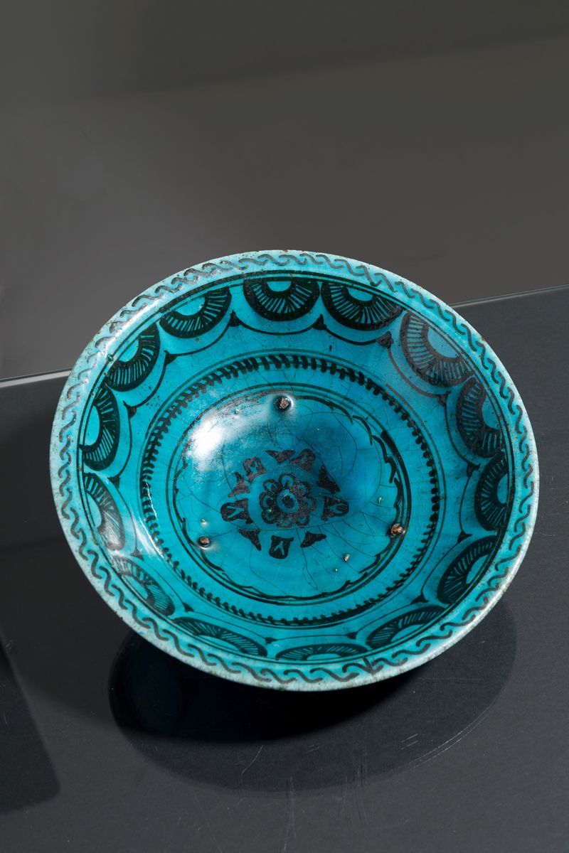 Due zuppiere in ceramica blu