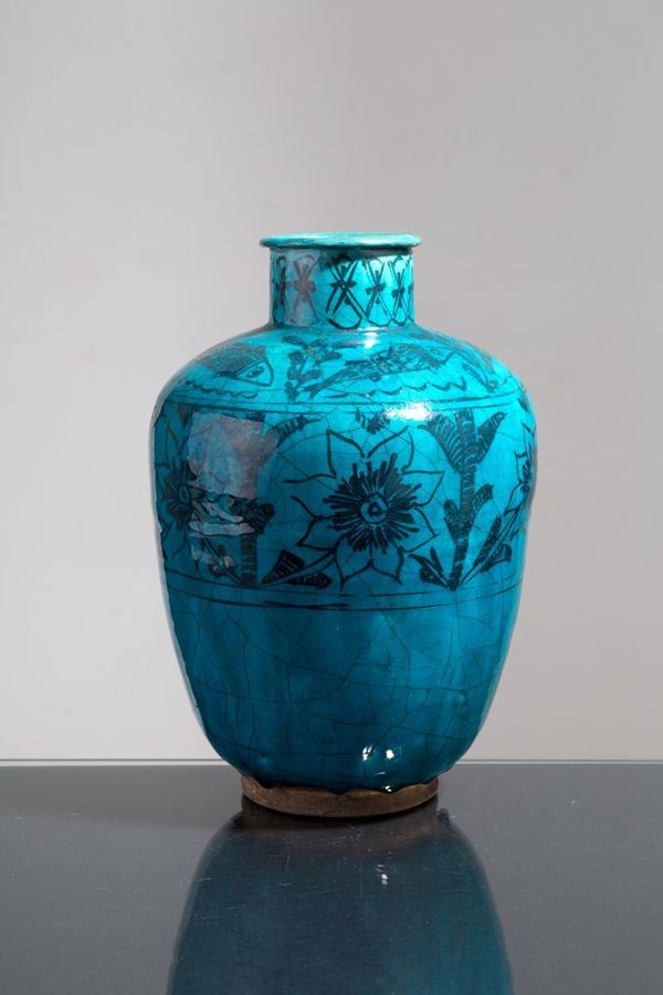 Vaso in maiolica verde fantasia
