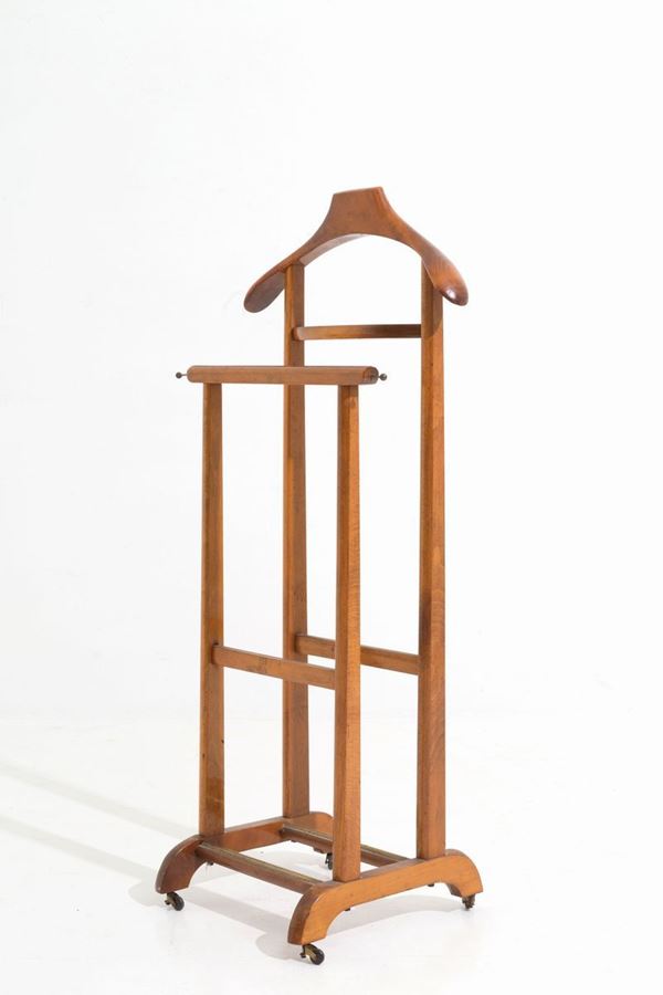 Servomuto in legno con pomelli portacinture in ottone e piedini a rotelle. Mani...