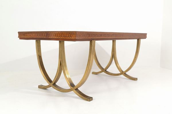 PAOLO BUFFA - PAOLO BUFFA (Milano, 1903-1970). Tavolo con piano in legno a intarsi e gambe sa...