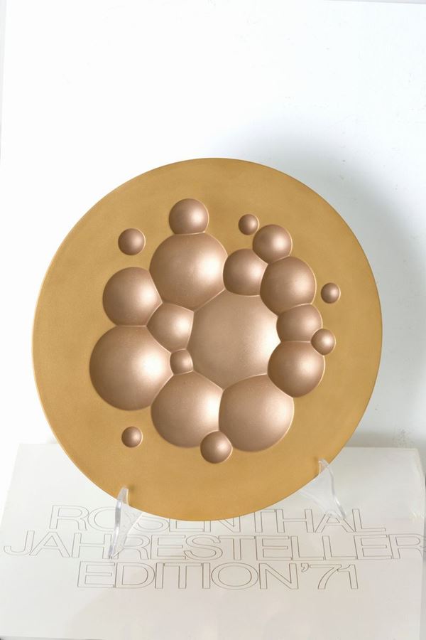TAPIO WIRKKALA - TAPIO WIRKKALA (Hanko 1915 - Helsinki, 1985) per ROSENTHAL JAHRESTELLER. Piatto in porcellana