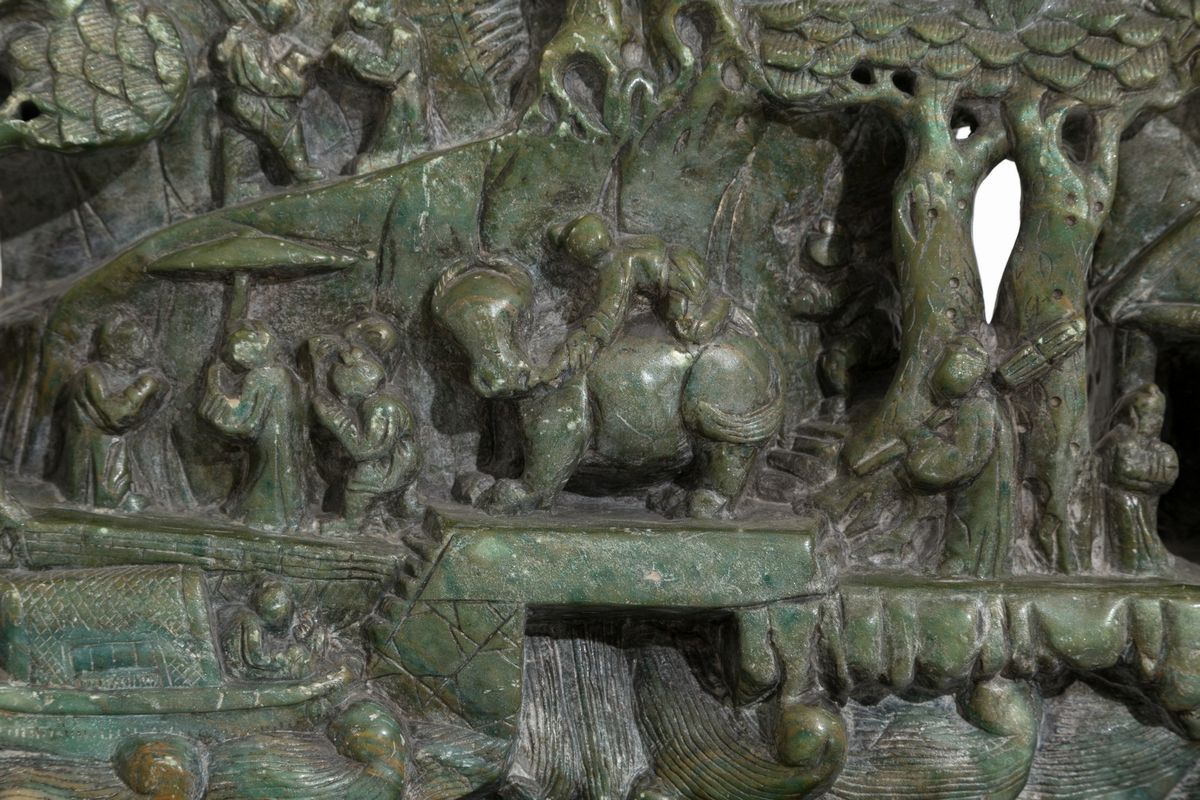 Scultura in Pietra Saponaria nei Toni del Verde Raff. ''scena di Vita Orientale...