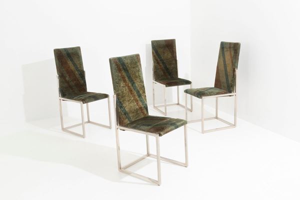 Quattro sedie in metallo cromato con sedute e schienali in tessuto Missoni. Col...