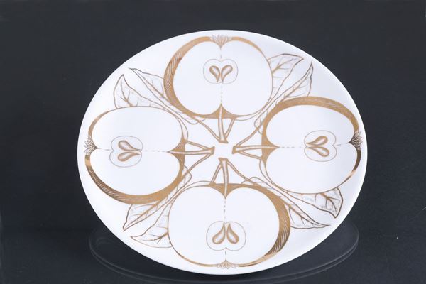 Ceramic plate FORNASETTI production
