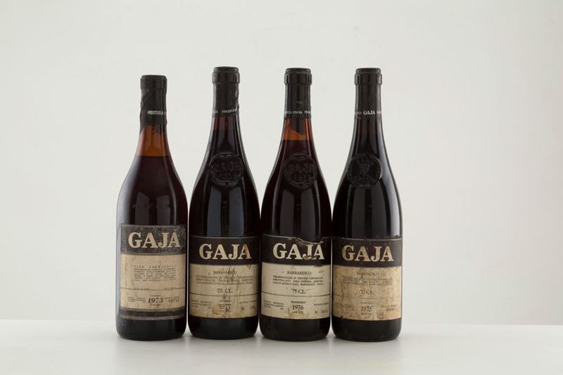 Barbaresco Gaja (4 bt rispettivamente del 1973, 1975, 1976 e 1977)....