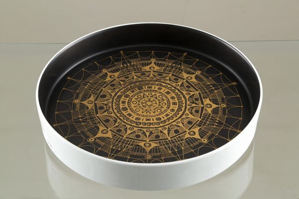 HANS THEO BAUMANN - HANS THEO BAUMANN (Basilea, 1924 - Schopfheim, 2016) per ROSENTHAL, STUDIO LINIE. Centrotavola rotondo in ceramica