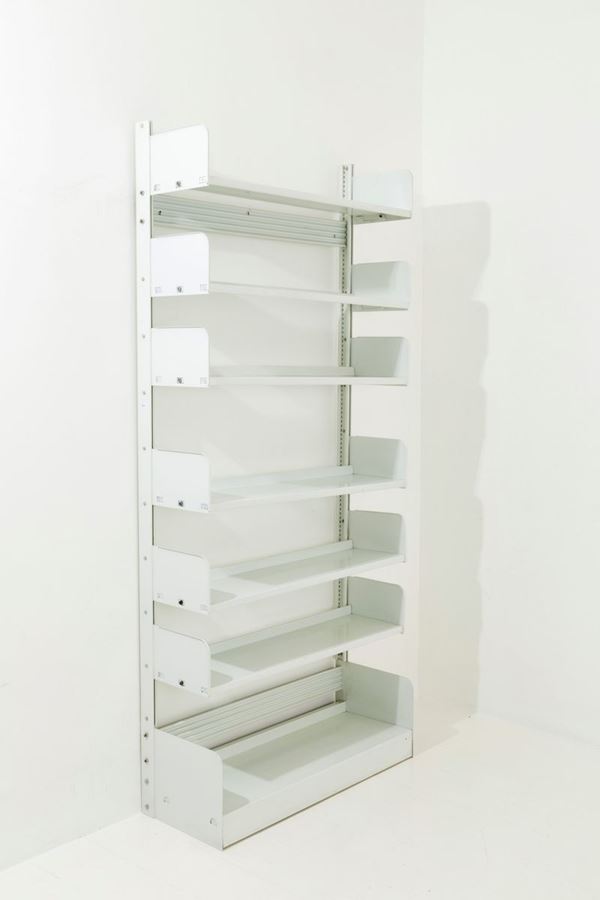 Libreria Congresso in metallo verniciato bianco a cinque elementi. Produzione L...