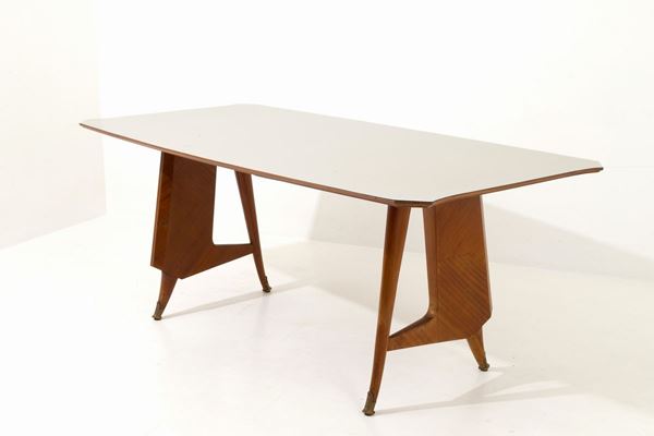 Tavolo in legno con piano in formica beige e puntali in ottone. Manifattura DAS...