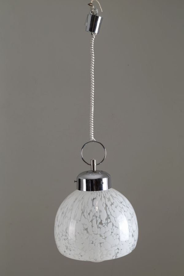 Lampadario in vetro di Murano. Produzione MAZZEGA