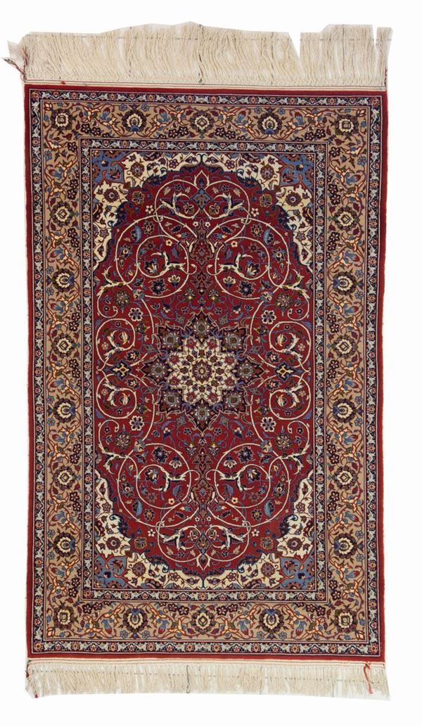 * Tappeto Isfahan in lana e seta