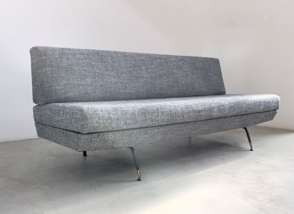 Divano letto tre posti 