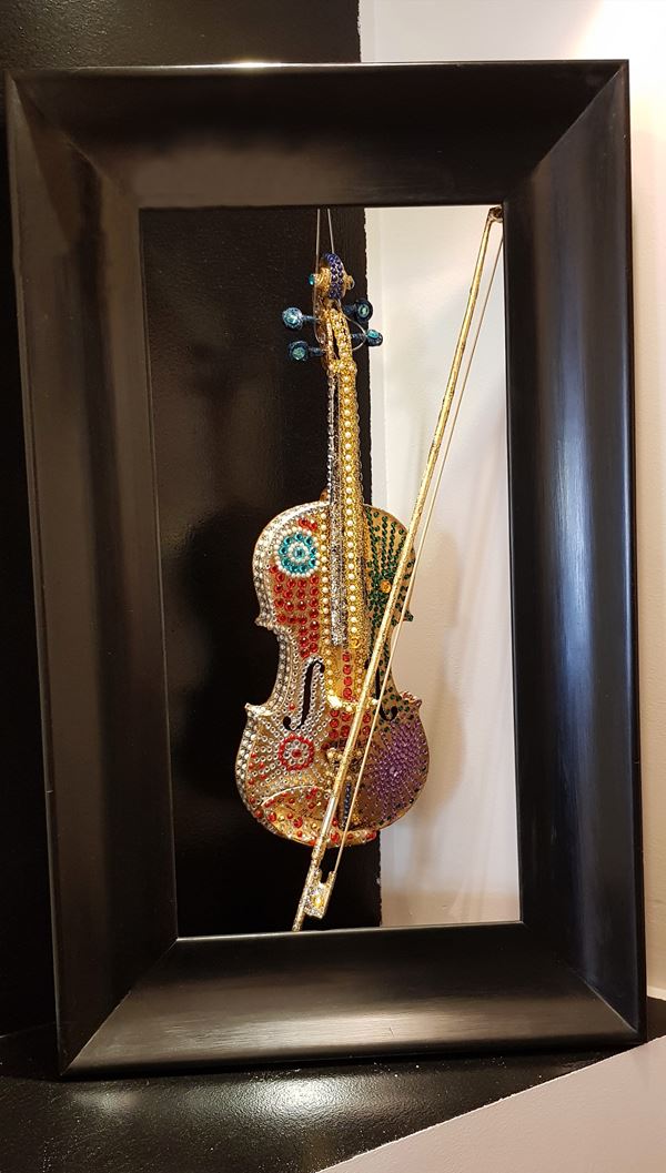 GIOVANNA MALACARNE - Stradivari violin sculpture