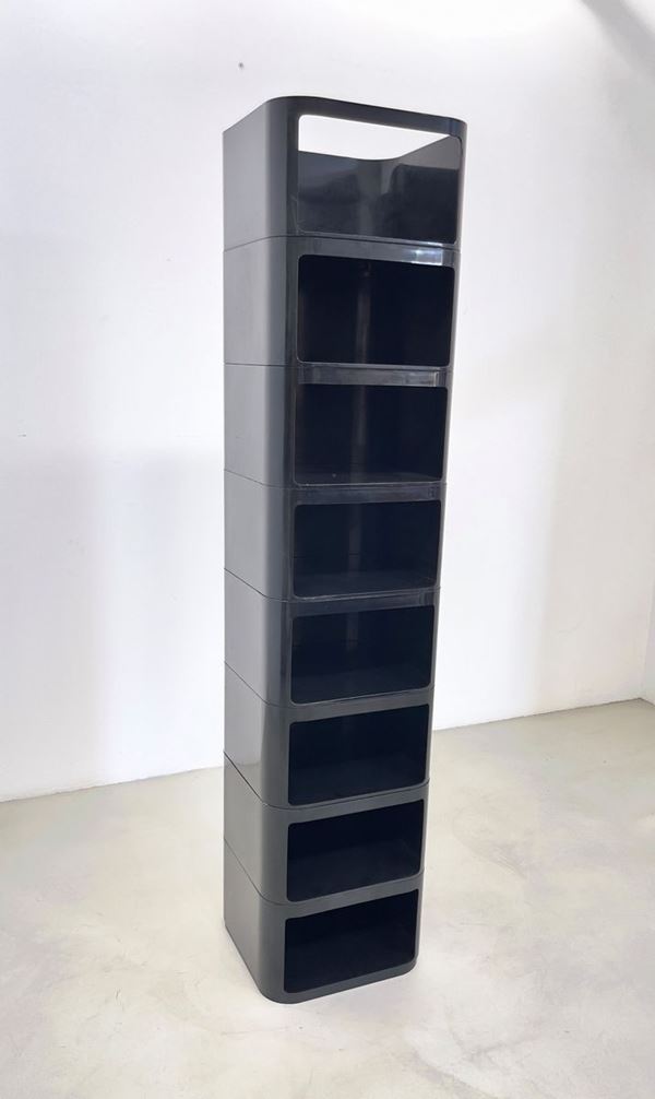 ANNA CASTELLI FERRIERI - Libreria in fibra di vetro per KARTELL