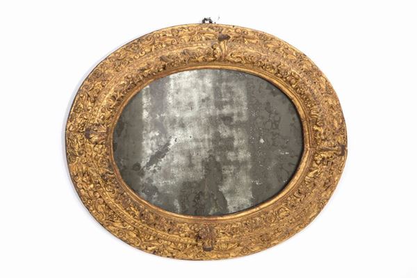 Cornice ovale