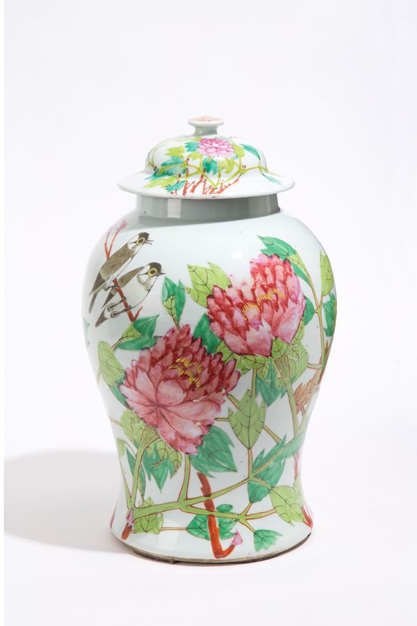 Japanese potiche