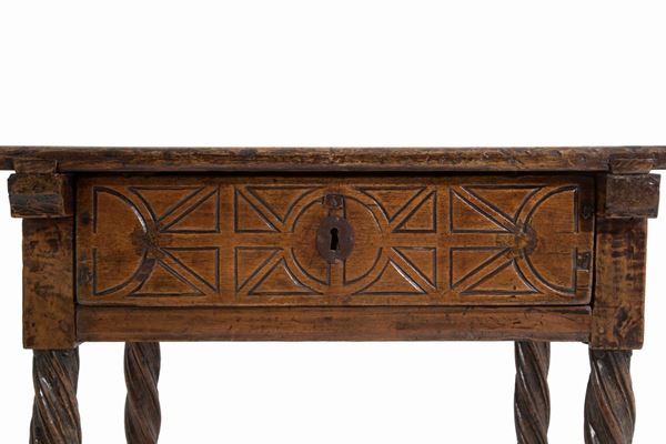 Spanish coffee table - Auction Milano Decor n°85 - Viscontea Casa d'Aste