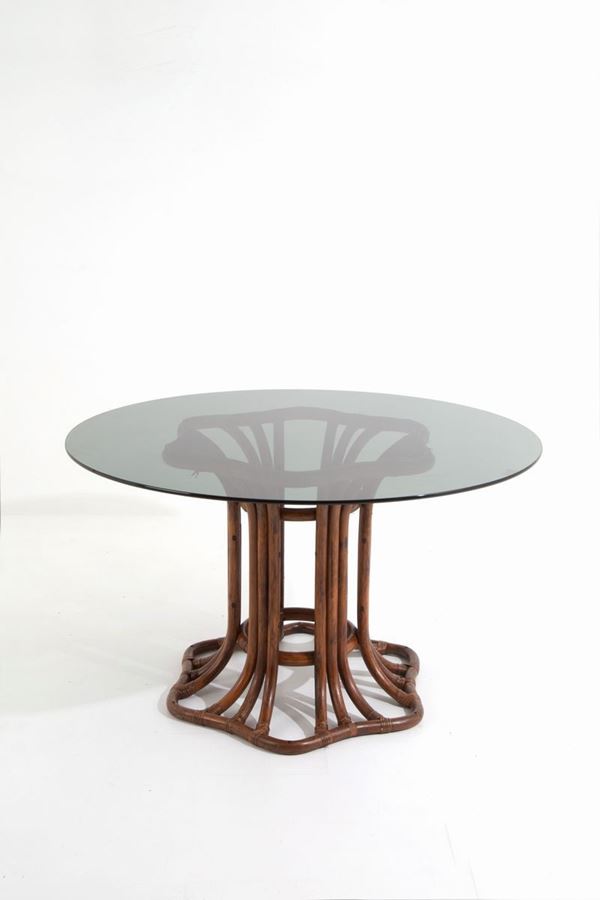 Round table