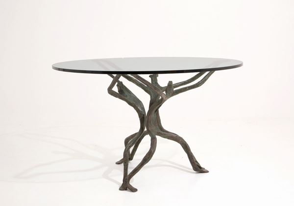Round table