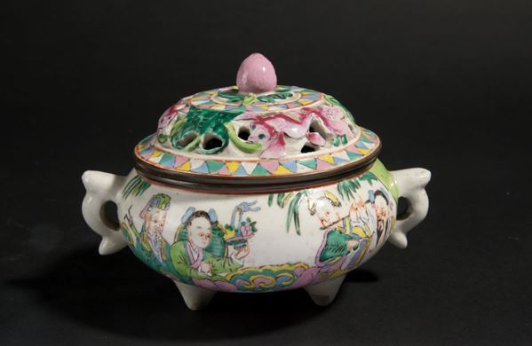 Sugar bowl