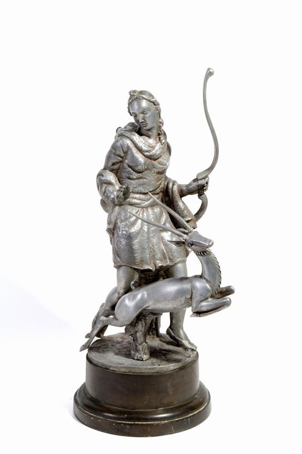 Sculpture "HUNTRESS DIANA"