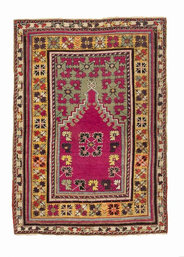 Kirshir carpet
