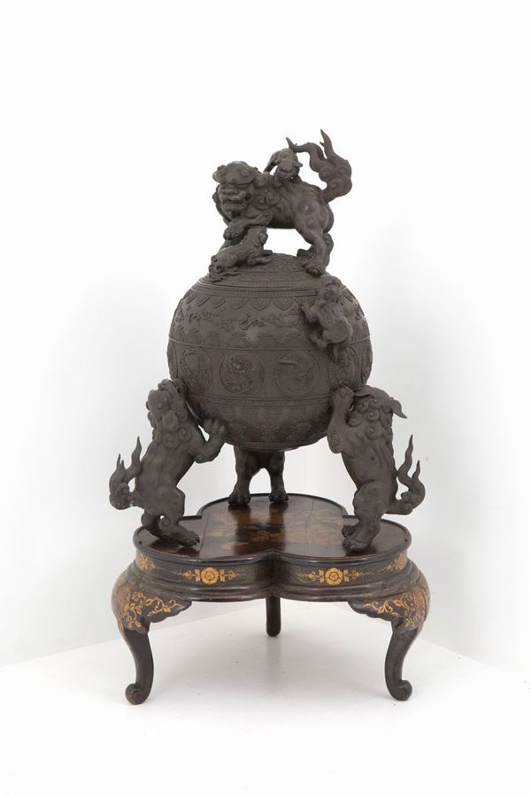 Imposing censer