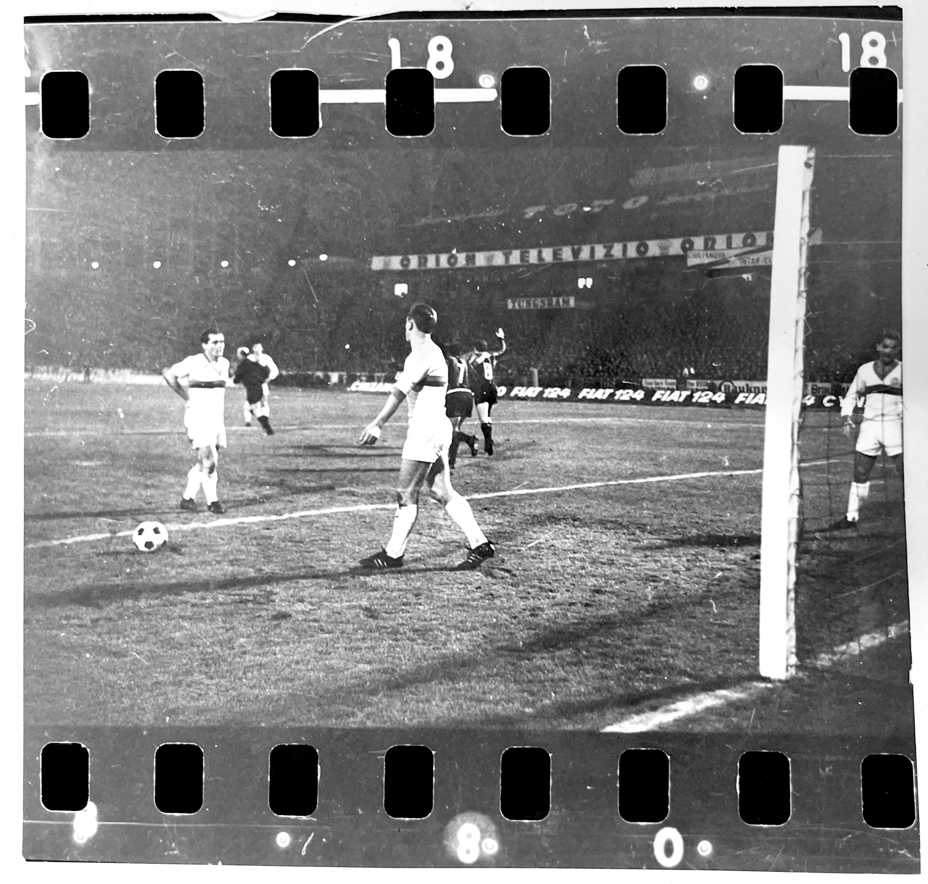Sei Sequenze Fotografiche Vasas Budapest-inter