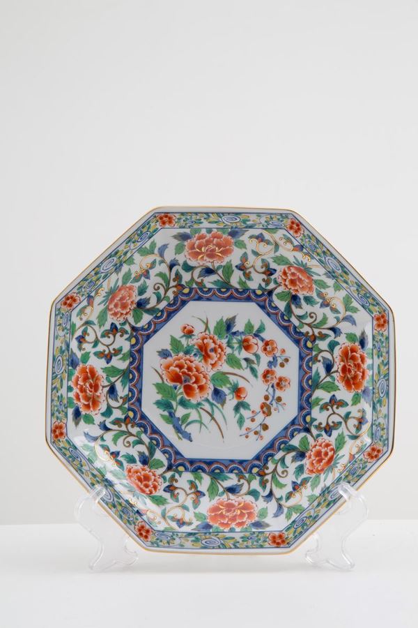 Octagonal plate