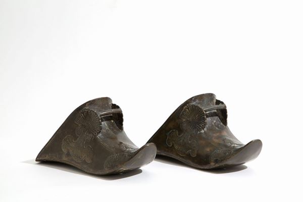 Horse stirrups