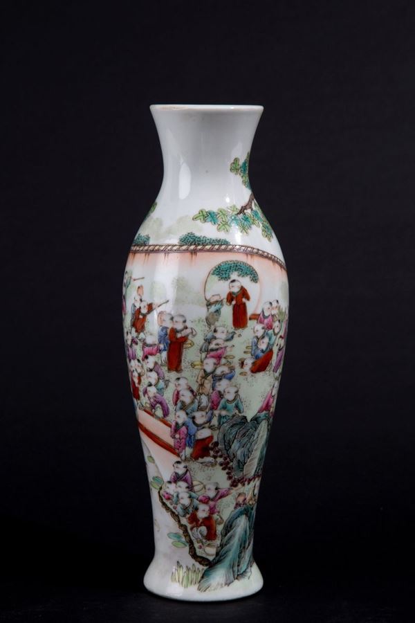 Little vase "LIFE SCENE WITH CHILDREN"