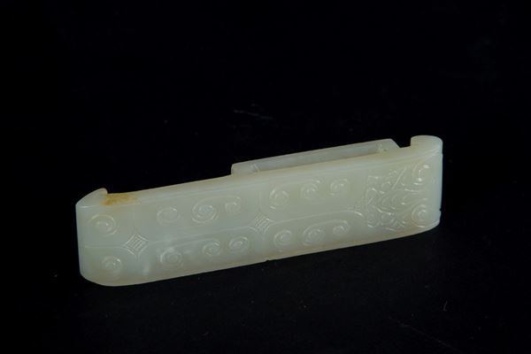 Fibbia in giada bianca